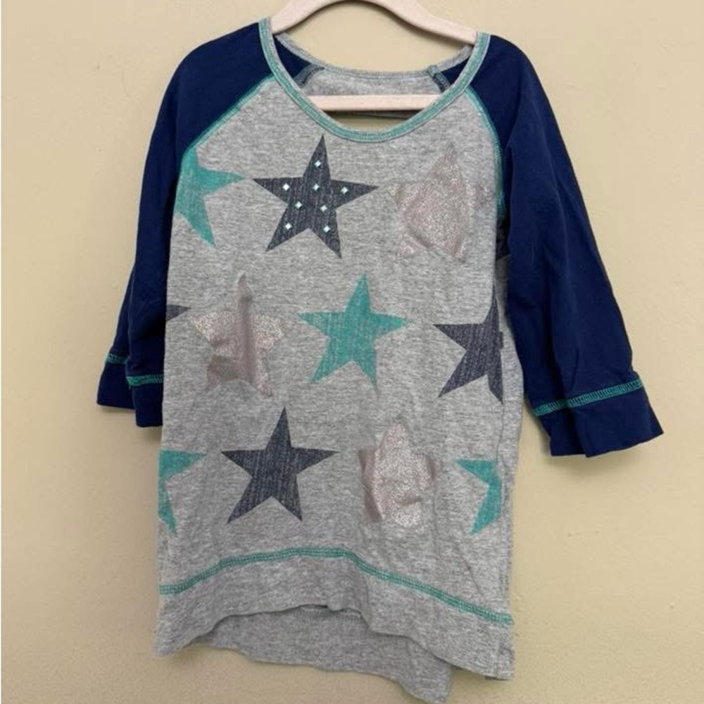 Gray and Blue Long Sleeve Star Pattern Tee